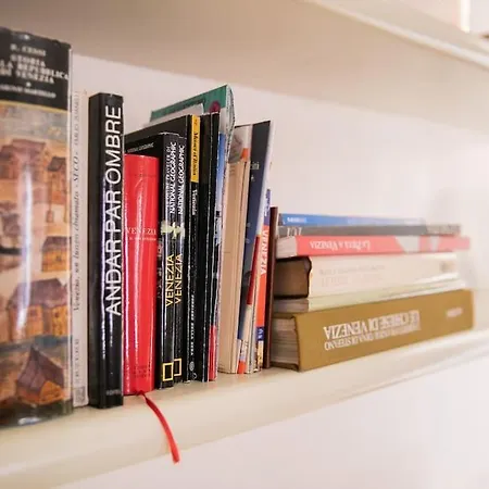 Classy Spacious Close To St.mark Square Lägenhet Venedig