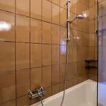 Classy Spacious Close To St.mark Square