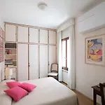 Appartamento Classy Spacious Close To St.mark Square *