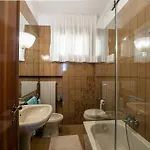 Classy Spacious Close To St.mark Square דירה ונציה