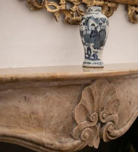 Classy Spacious Close To St.mark Square * Венеция