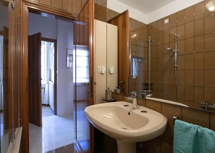 Апартаменты Classy Spacious Close To St.mark Square *